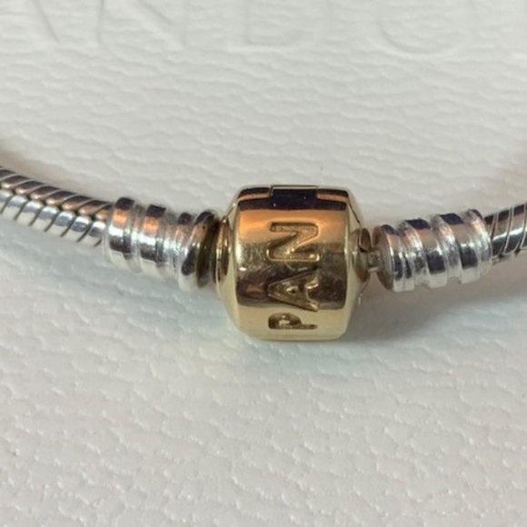 NWOT Pandora 925 and 14K Yellow Gold Signature Clasp Bracelet 8.3"/21cm RETIRED - Picture 4 of 7